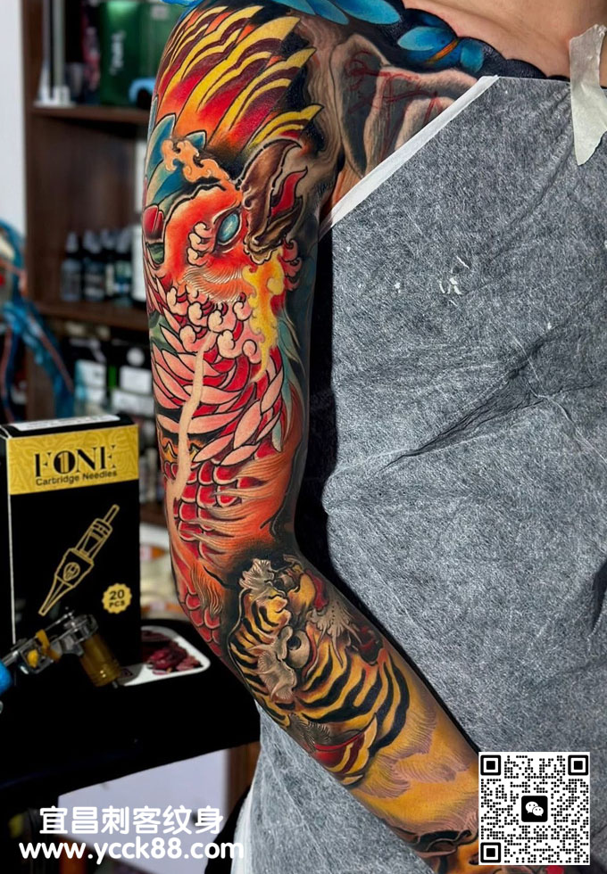 ��ɫ����������ۡ�