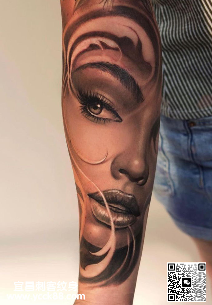 �ֱۺڻ�дʵ���衭