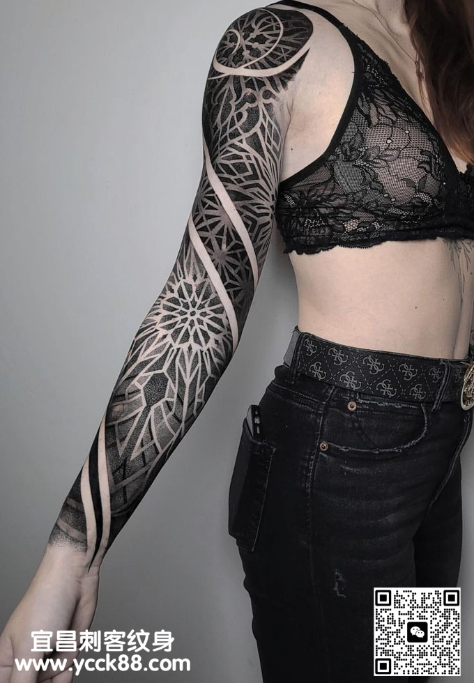 ��Ů�����޷�񻨡�