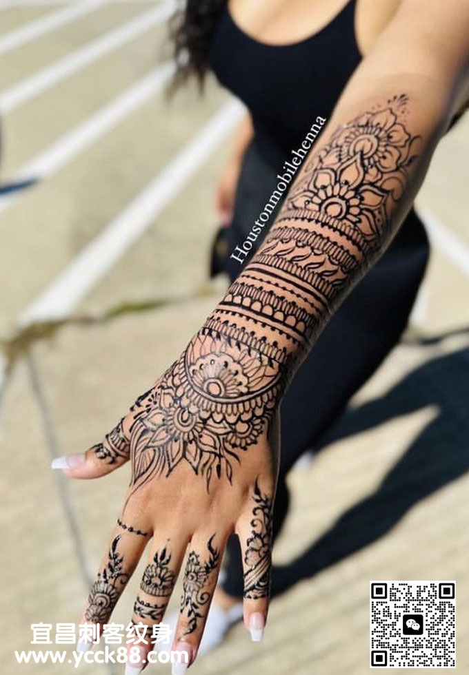 ��Ů�ֱۺ��ȷ��